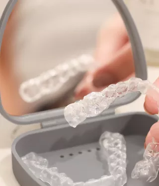 Teeth straightening Clear Aligners tray banner